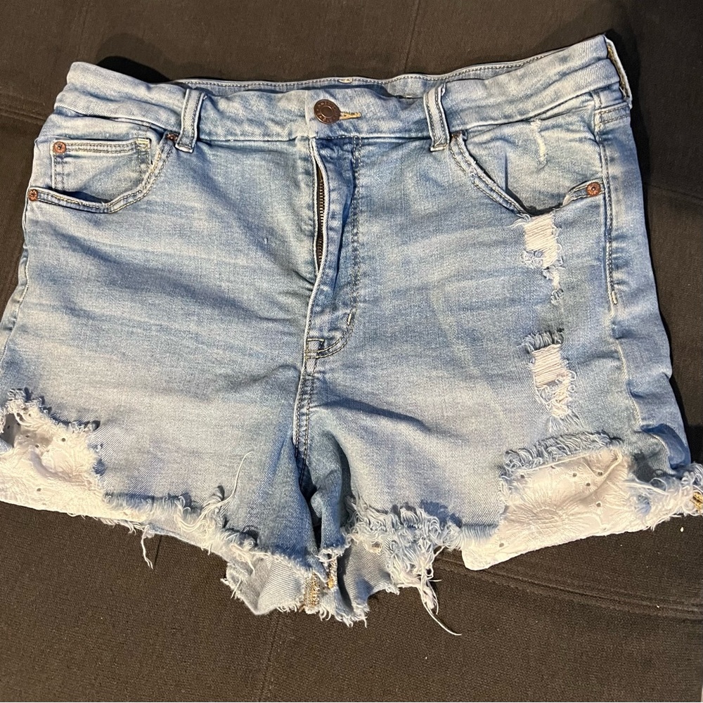 AE shorts